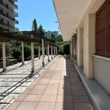 Cocon Grenoblois - Tram & Commerces A Pied
